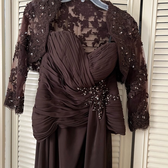 Beautiful mother of the bride, groom or grandmother dress - Picture 6 of 7